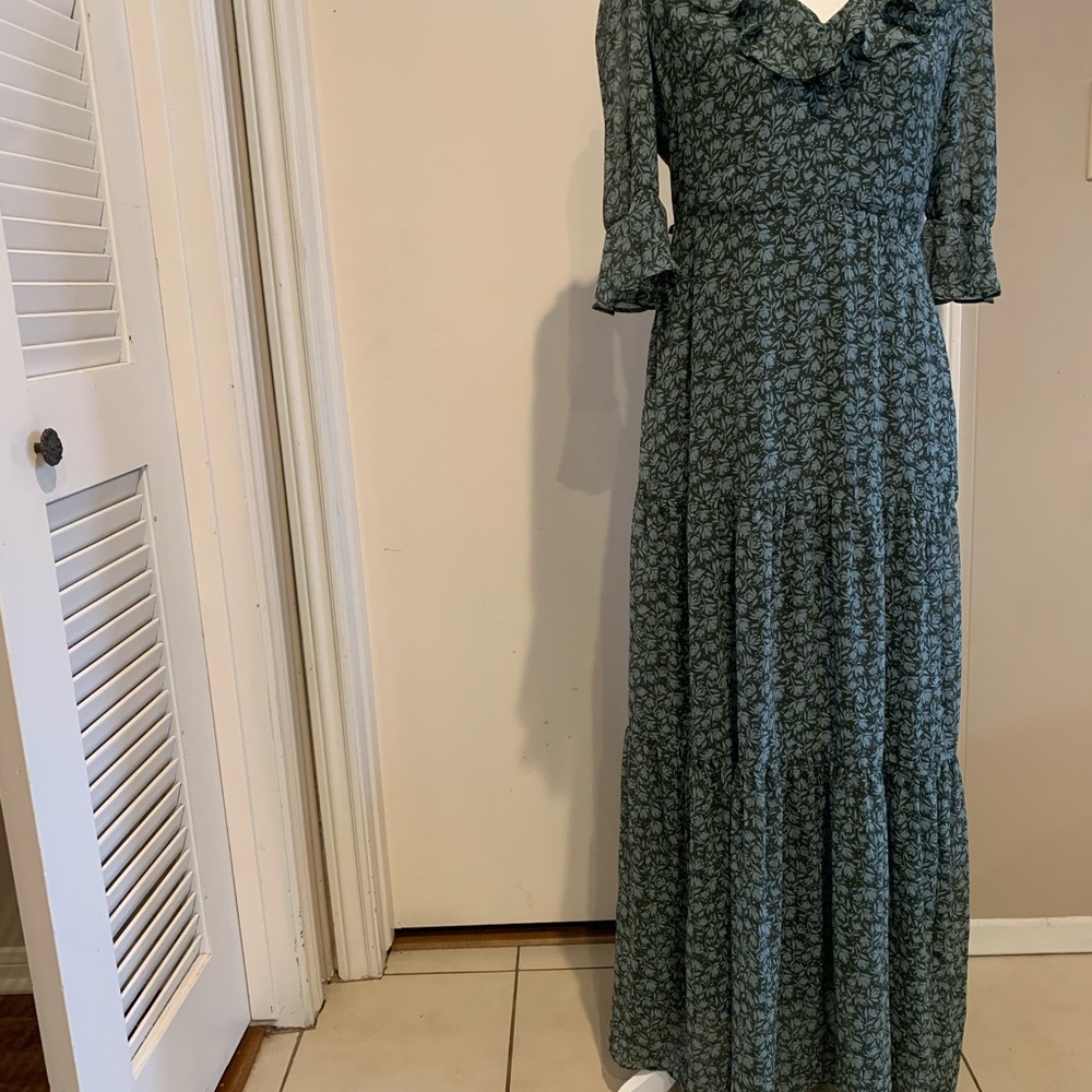 Gal meets glam green maxi dress size